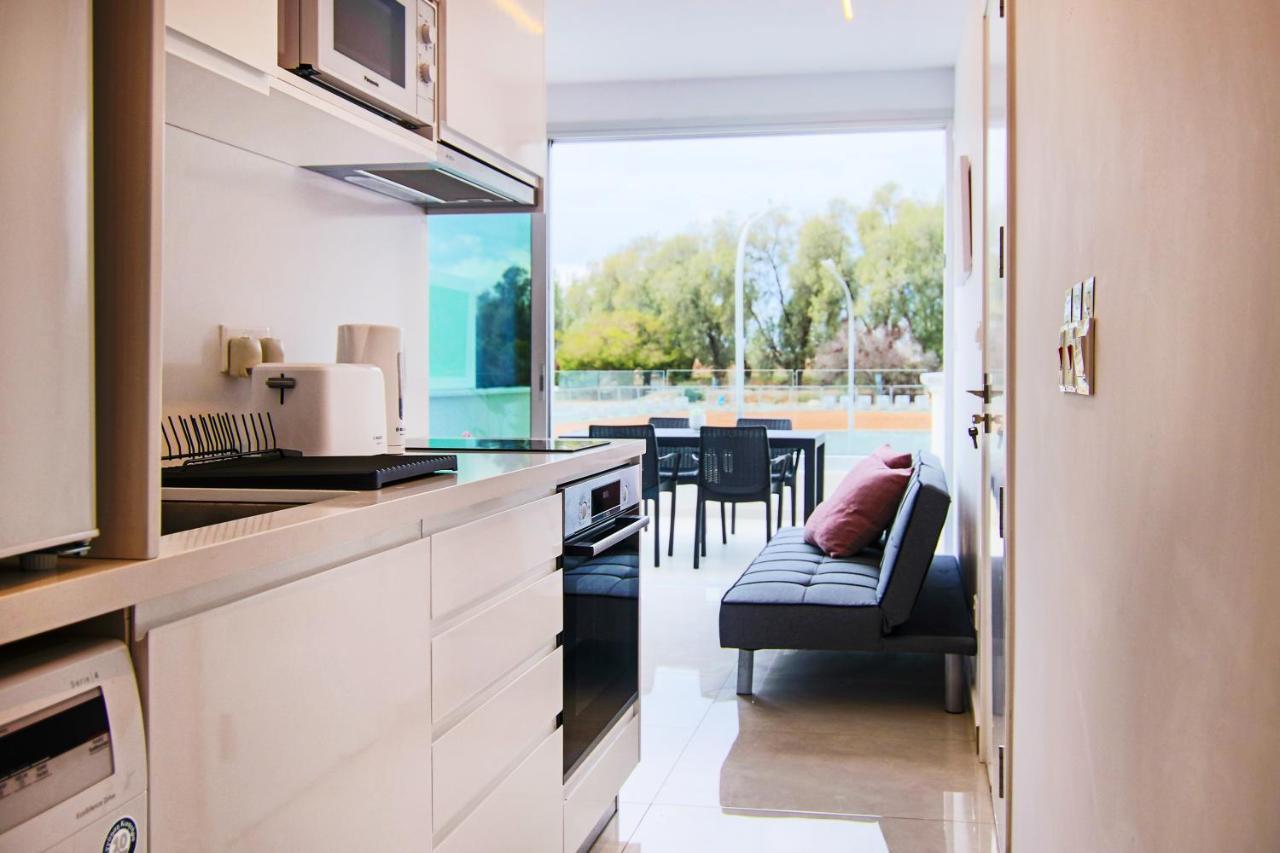 Phaedrus Living - Seaside Luxury Flat Harbour 108 Paphos Exterior foto