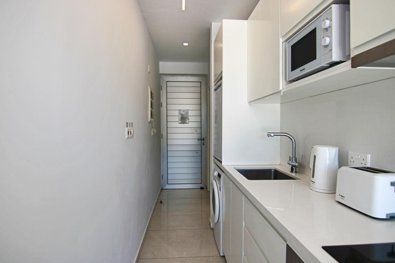 Phaedrus Living - Seaside Luxury Flat Harbour 108 Paphos Exterior foto